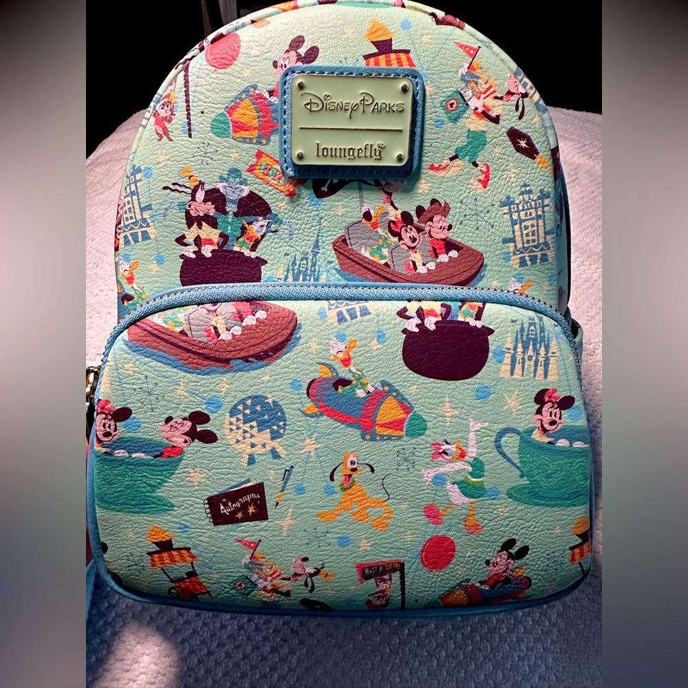 Disney Loungefly: Play in the Parks